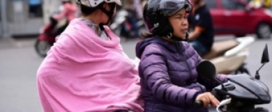 Trưa 27-3 - 2019 Sài Gòn chói chang tia UV cực tím, làm gì để tránh ung thư ?